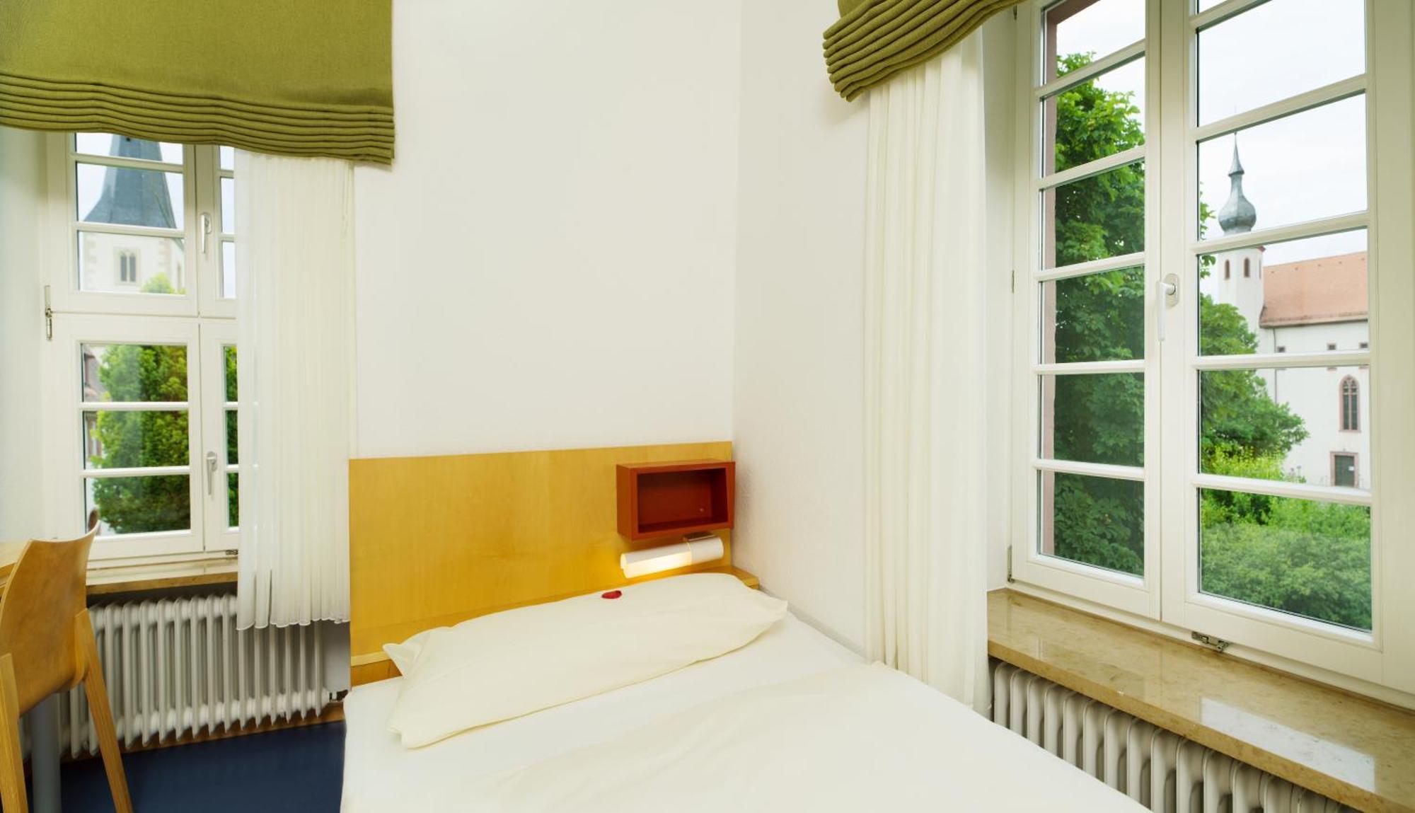 Hotel Bildungshaus Neckarelz Mosbach  Exteriér fotografie
